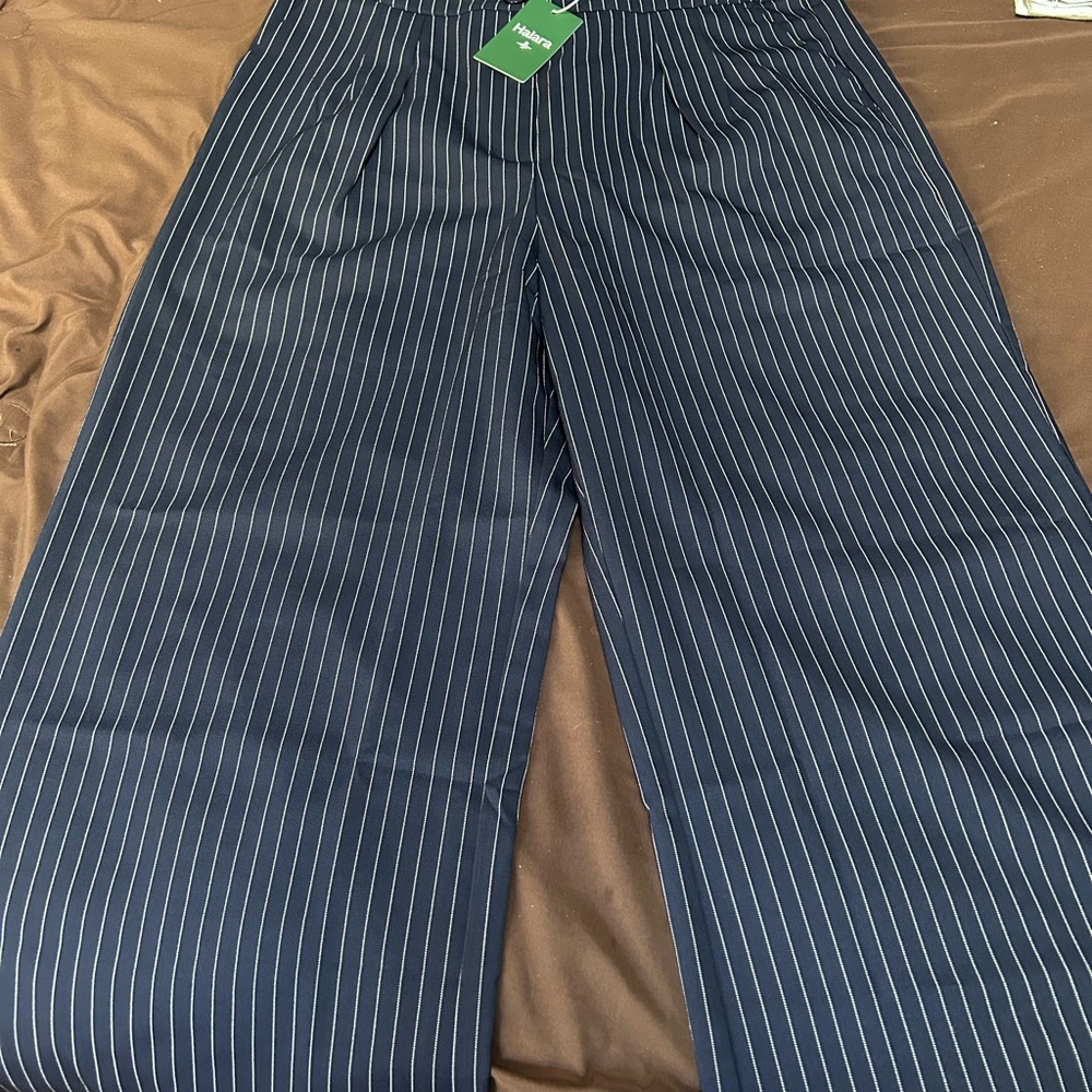 Brand new with tags Womens navy Pinstripe navy blue Halara Dress Pants